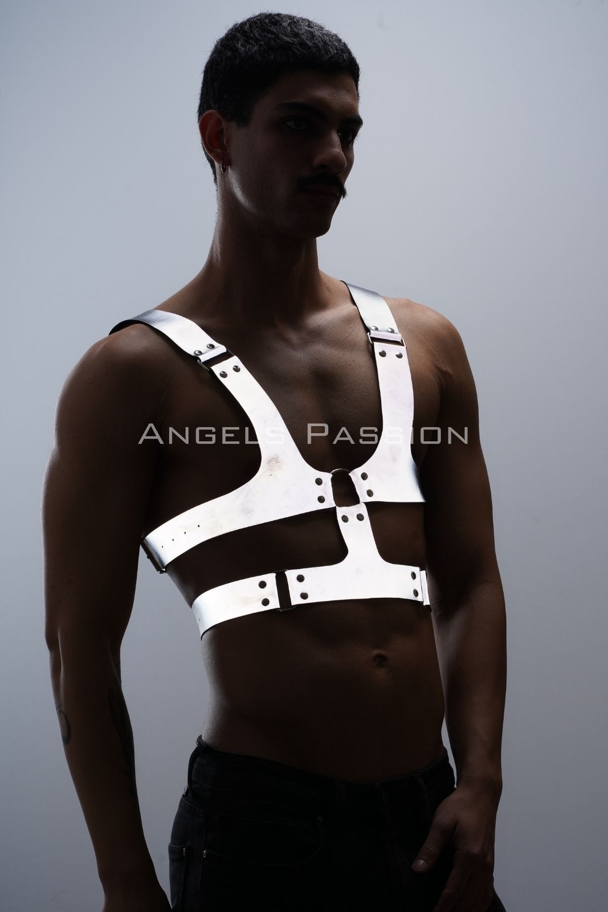 Reflektörlü (Karanlıkta Parlayan) Sert Göğüs Harness, Gay Harness Aksesuar, Gay Giyim - APFTM119